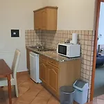 Bed and breakfast Karát Panzió Balatongyörök