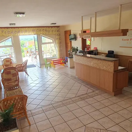 Nocleg ze śniadaniem Karat Panzio 3*