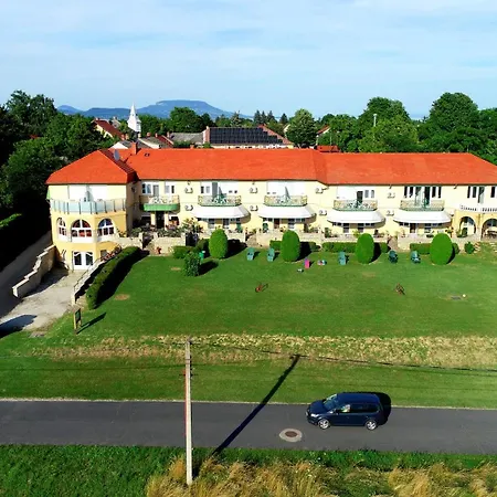 Nocleg ze śniadaniem Karat Panzio Balatongyörök