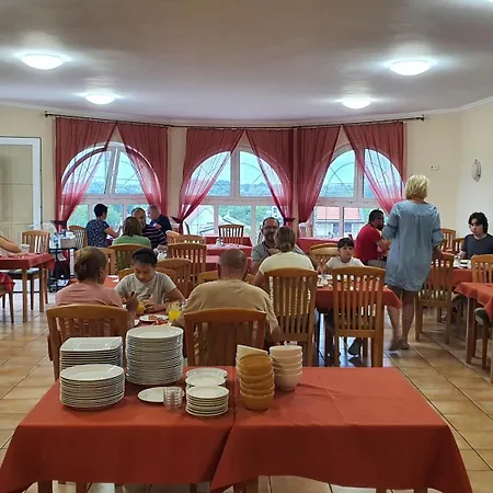 Bed & Breakfast Karat Panzio Balatongyörök