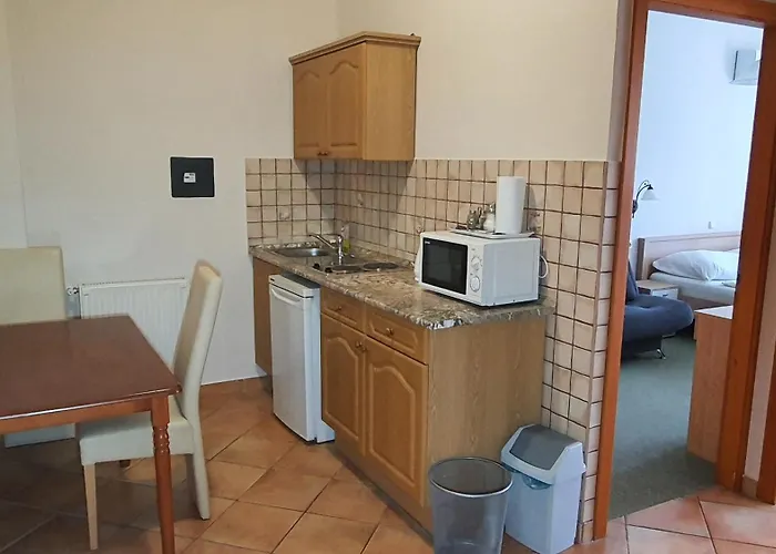 Bed and Breakfast Karat Panzio Balatongyörök