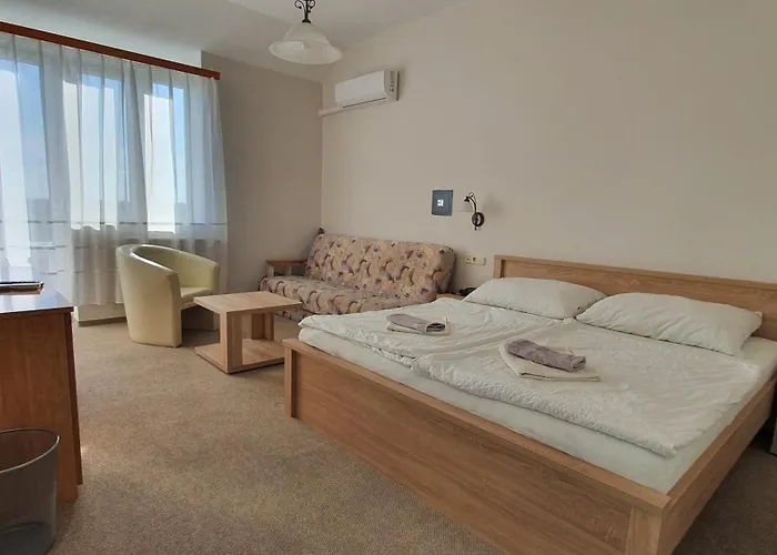 Karat Panzio Bed & Breakfast 3*